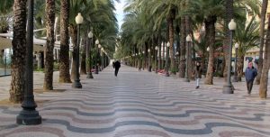 7245 Fill 670 0 300x152 Walking through history in Alicante